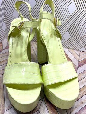 Guess Platform Block Heels Light Green Size‎ 8 sb